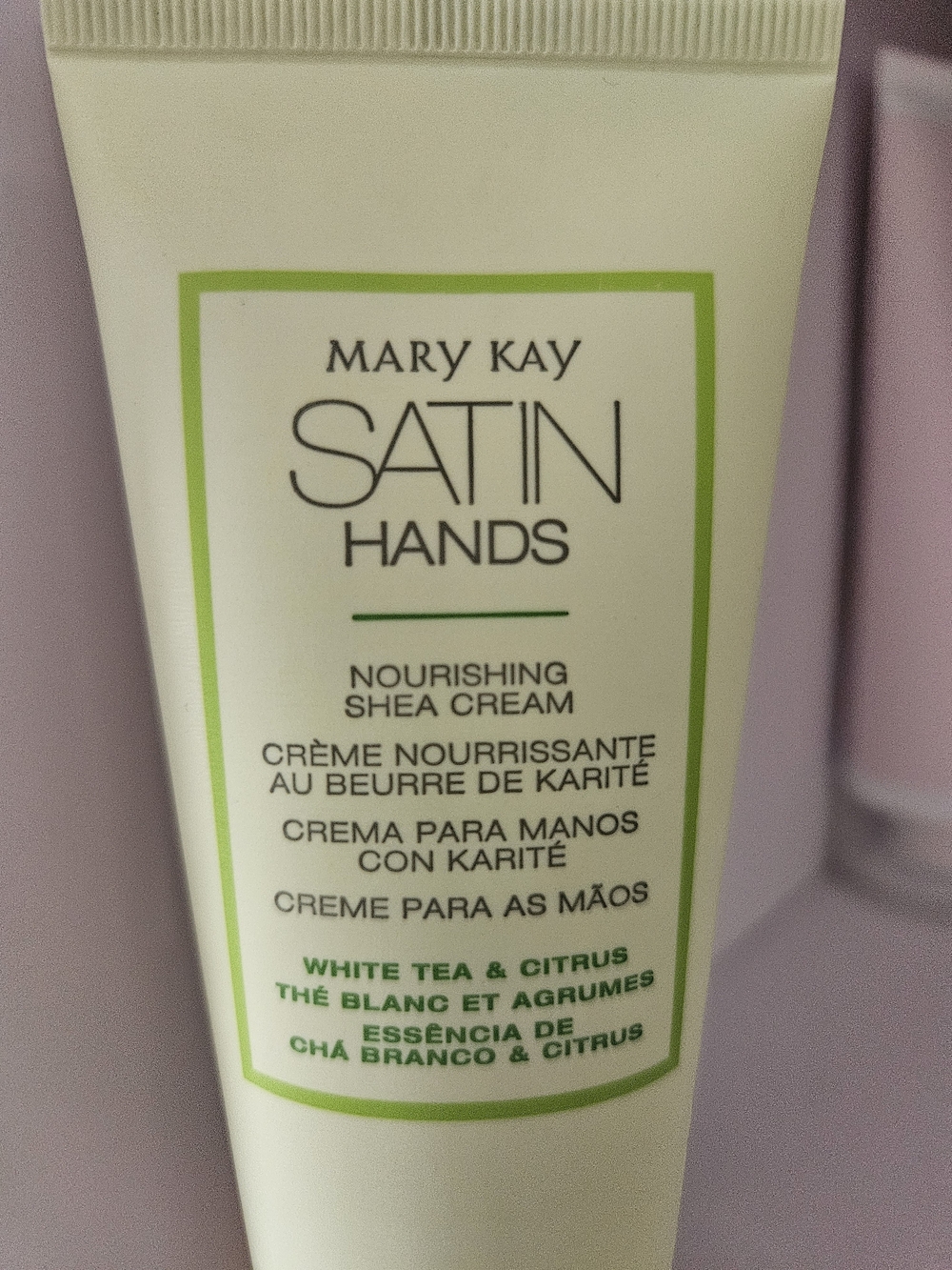 Mary Kay Satin Hands Nourishing Shea Cream - White Tea & Citrus (White)